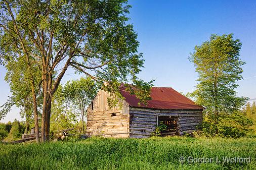 Old Log Barn_10497.jpg - Photographed near Eastons Corners, Ontario, Canada.